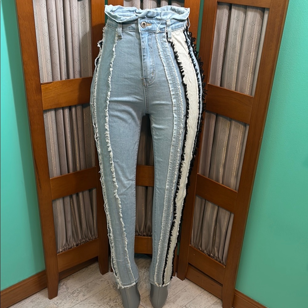 SHEIN High Rise Blue Jeans with Vintage Acid Wash